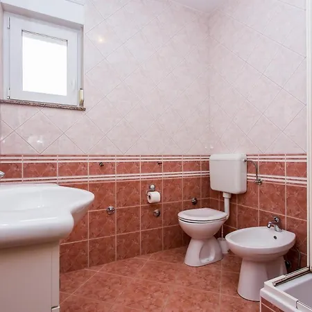 Justinic Apartamento *