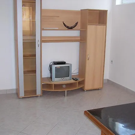 Apartment Justinic *